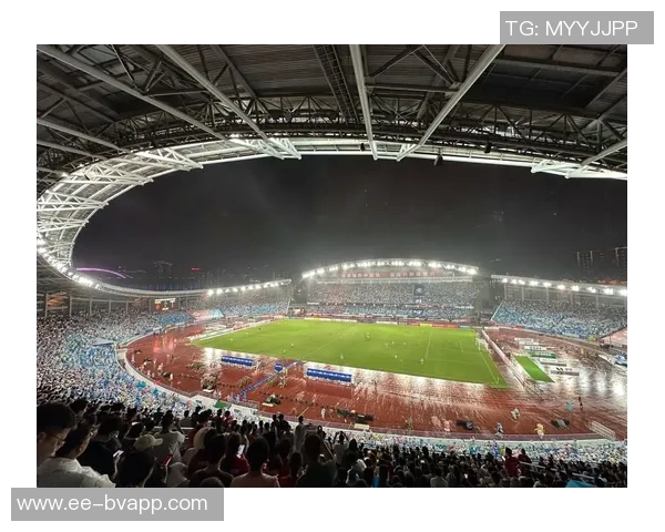 苏宁对阵钢巴日本球迷热情支持展现足球文化魅力 苏宁对阵钢巴日本球迷热情支持展现足球文化魅力